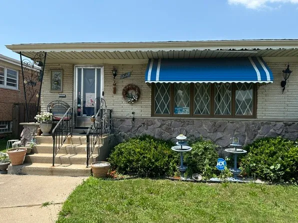 526 Manistee Ave, Calumet City, IL 60409