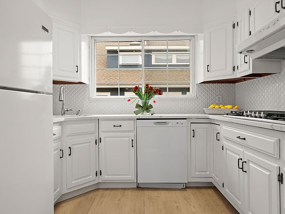 4th image of 29 Chestnut Ave