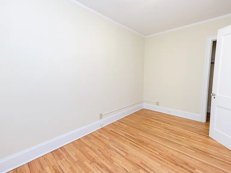 Colfax Villas — Photo 24