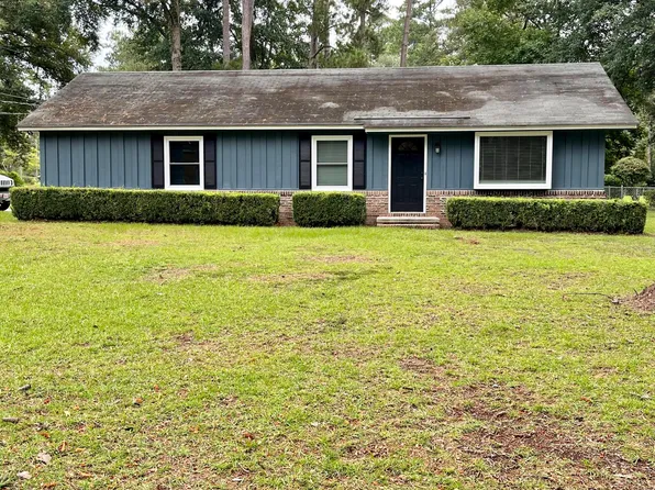 2113 Wimbledon Dr, Thomasville, GA 31792