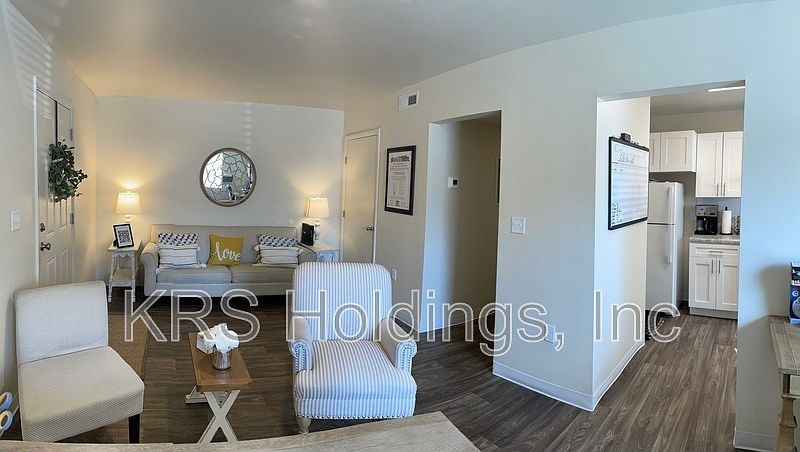 1st image of 1121 Stainback St #4102