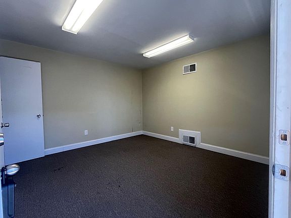 3rd image of 7629 Williamson Rd #2B