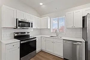 1215 Corporate Dr — Photo 5