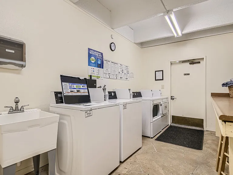 222 Creekside Dr #204A — Photo 22