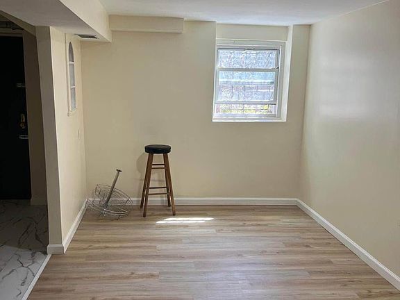 3rd image of 3302 Fish Ave Floor Basement