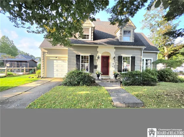 185 Clyde Ave, Jamestown, NY 14701