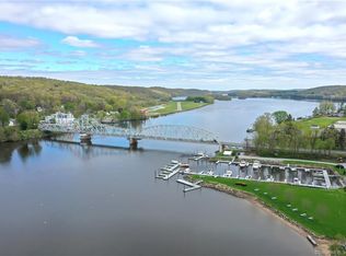 26 S Side Blf, Haddam, CT 06438