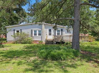 2534 White Oak River Road, Maysville, NC 28555