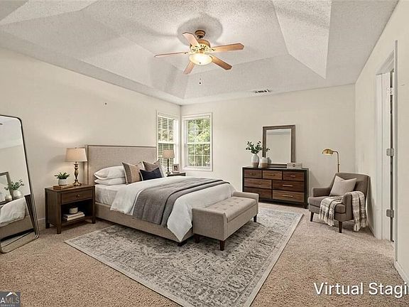 4th image of 410 Wilshire Ln