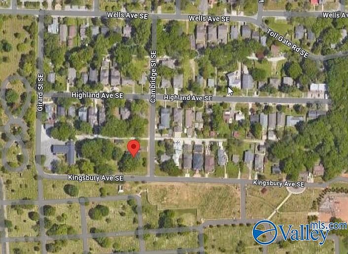 2nd image of 412 Cambridge St SE