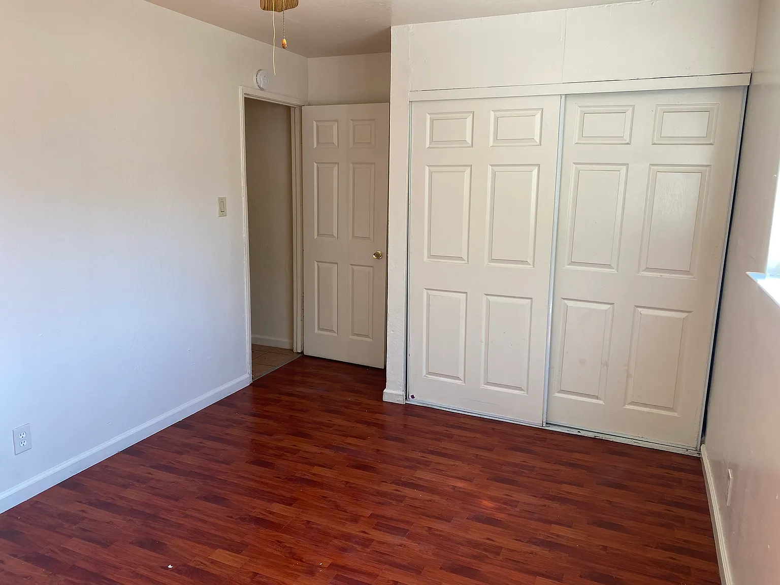 3 bed, 1000 sqft, $3,500 — Photo 3