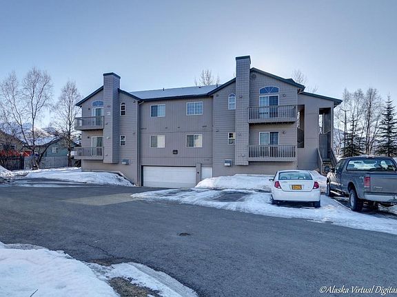 3rd image of 7122 Ambler Ln APT 23