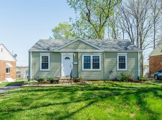 10415 Saint Robert Ln, Saint Ann, MO 63074