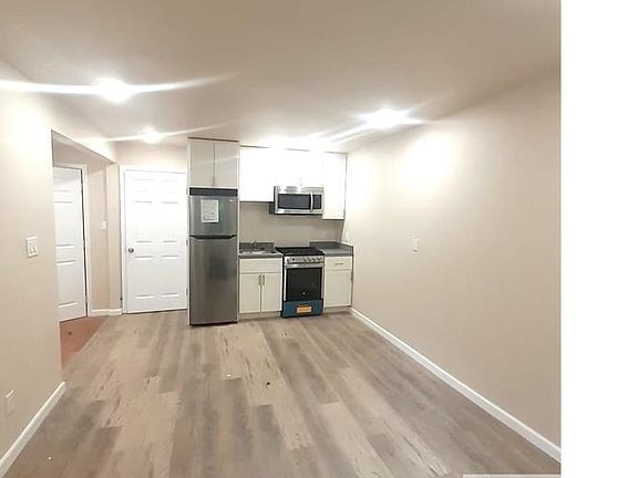2nd image of 1003 Hollister Ave #A