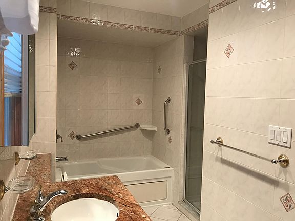5th image of 5308 212th St