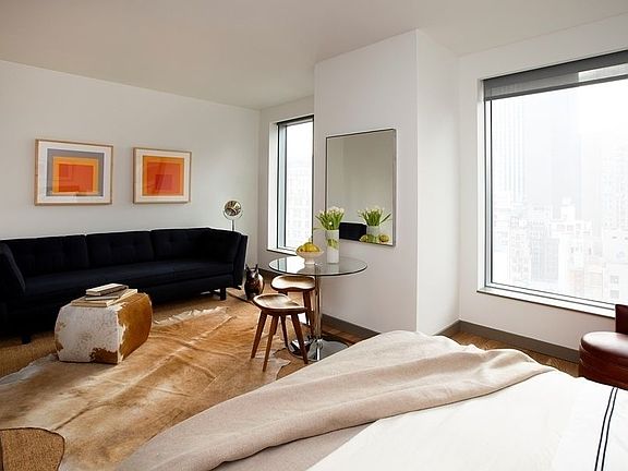 5th image of 8 Spruce St APT 23Q