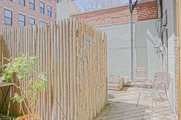 Rented by Compass | media 43