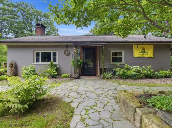 2835 Gravel Lick Rd, Strattanville, PA 16258