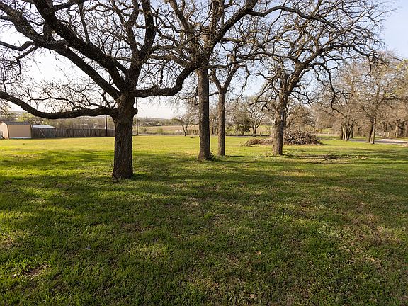 2nd image of 2801 County Road 911