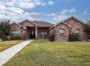 207 Running Bear Trl, Del Rio, TX 78840