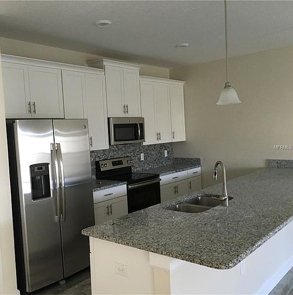2nd image of 1595 Moon Valley Dr