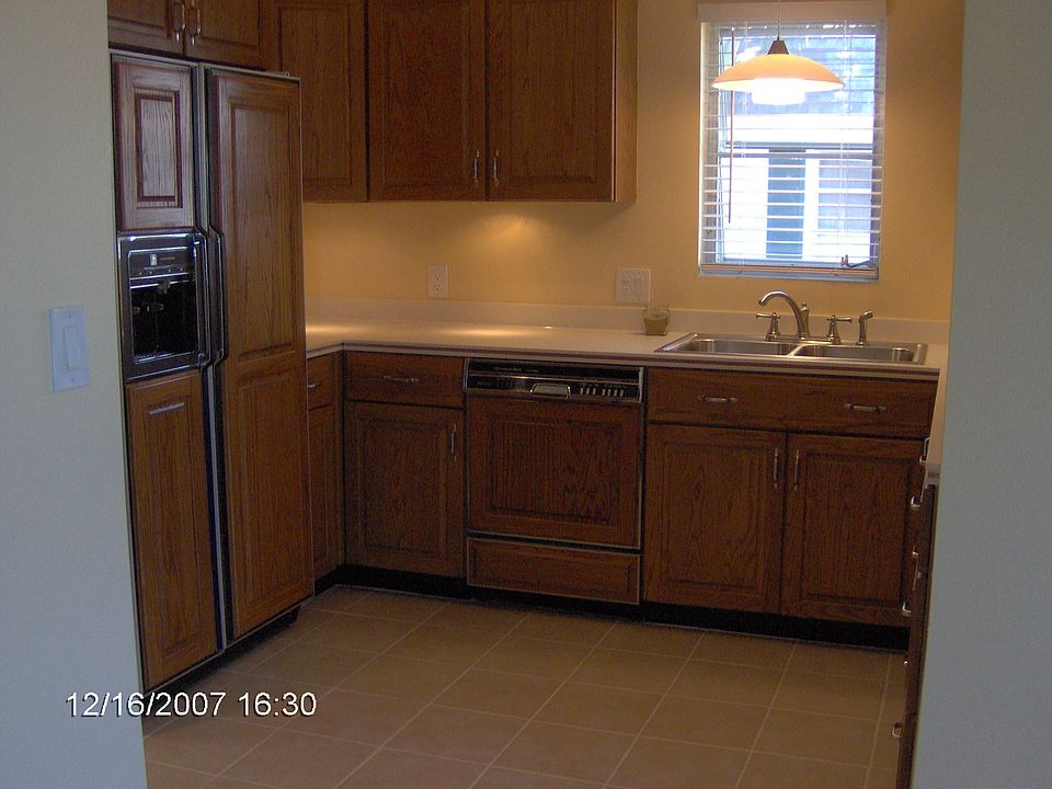 2nd image of 36 Knights Bridge Rd