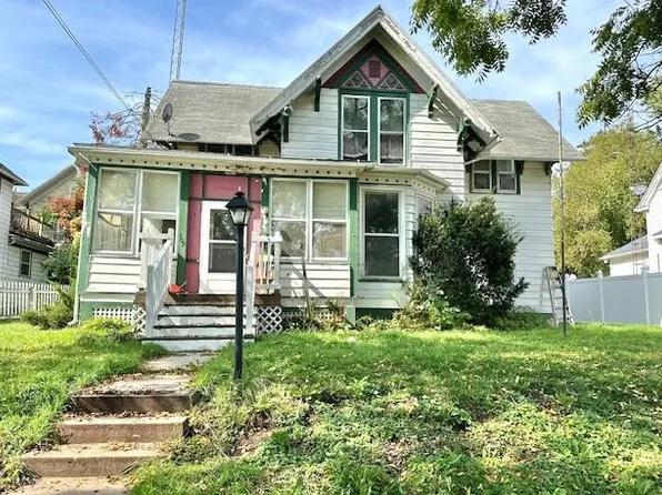 109 Wisconsin DRIVE #111, Jefferson, WI 53549