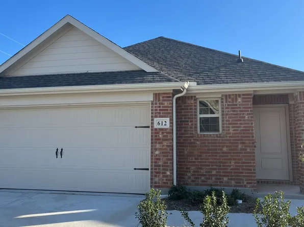 612 New Dawn Dr, Lavon, TX 75166