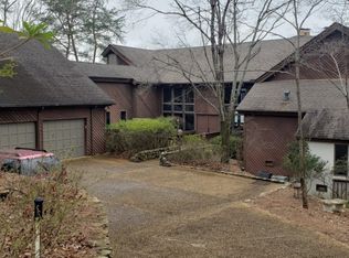 7300 Commodore Dr NE, Tuscaloosa, AL 35406