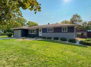 4721 Hermsmeier Ln, Madison, WI 53714