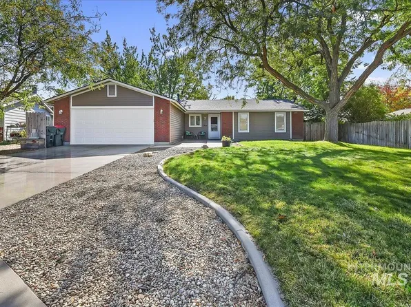 1820 N Kristen Way, Meridian, ID 83646