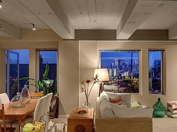 5th image of 2030 Dexter Ave N Unit 301