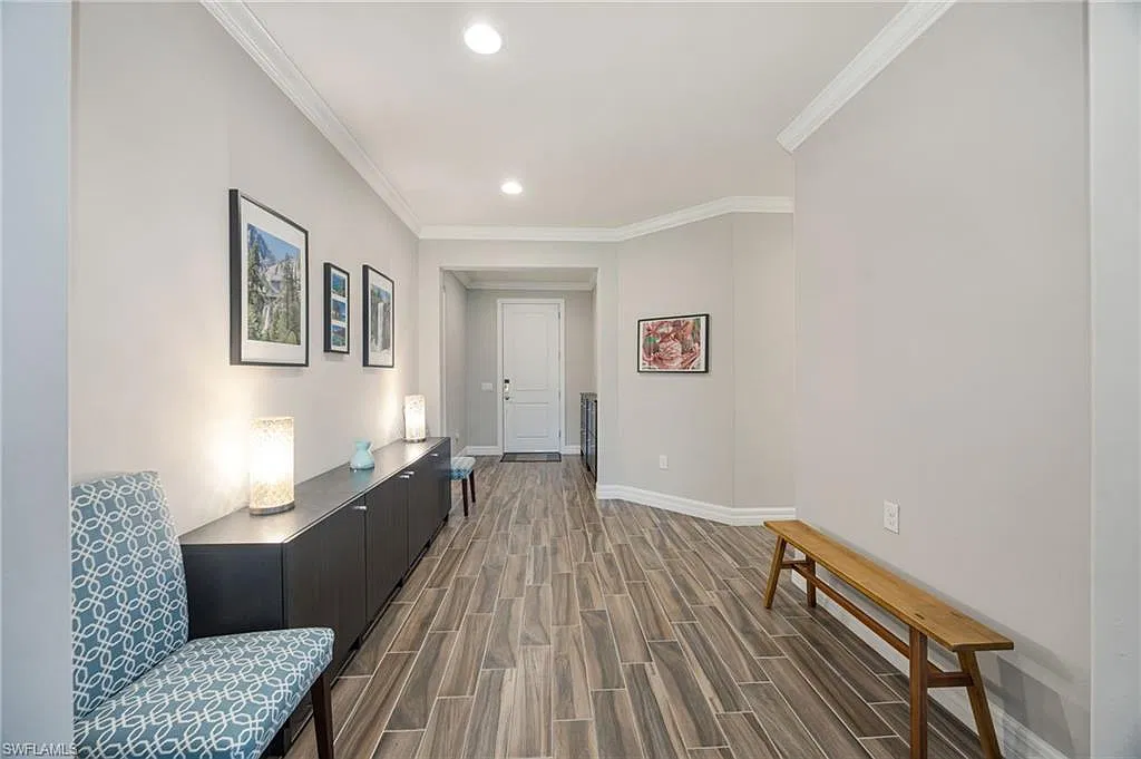 3 bed, 2.5 bath, 2094 sqft, $4,000 — Photo 2