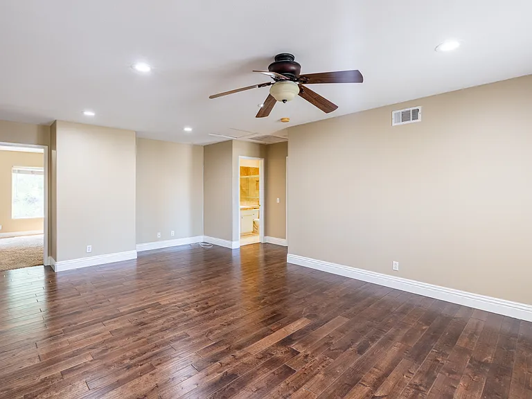 8704 E Wiley Way — Photo 11