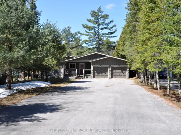 3609 Riverdale Dr, Severn, ON L0K 2B0