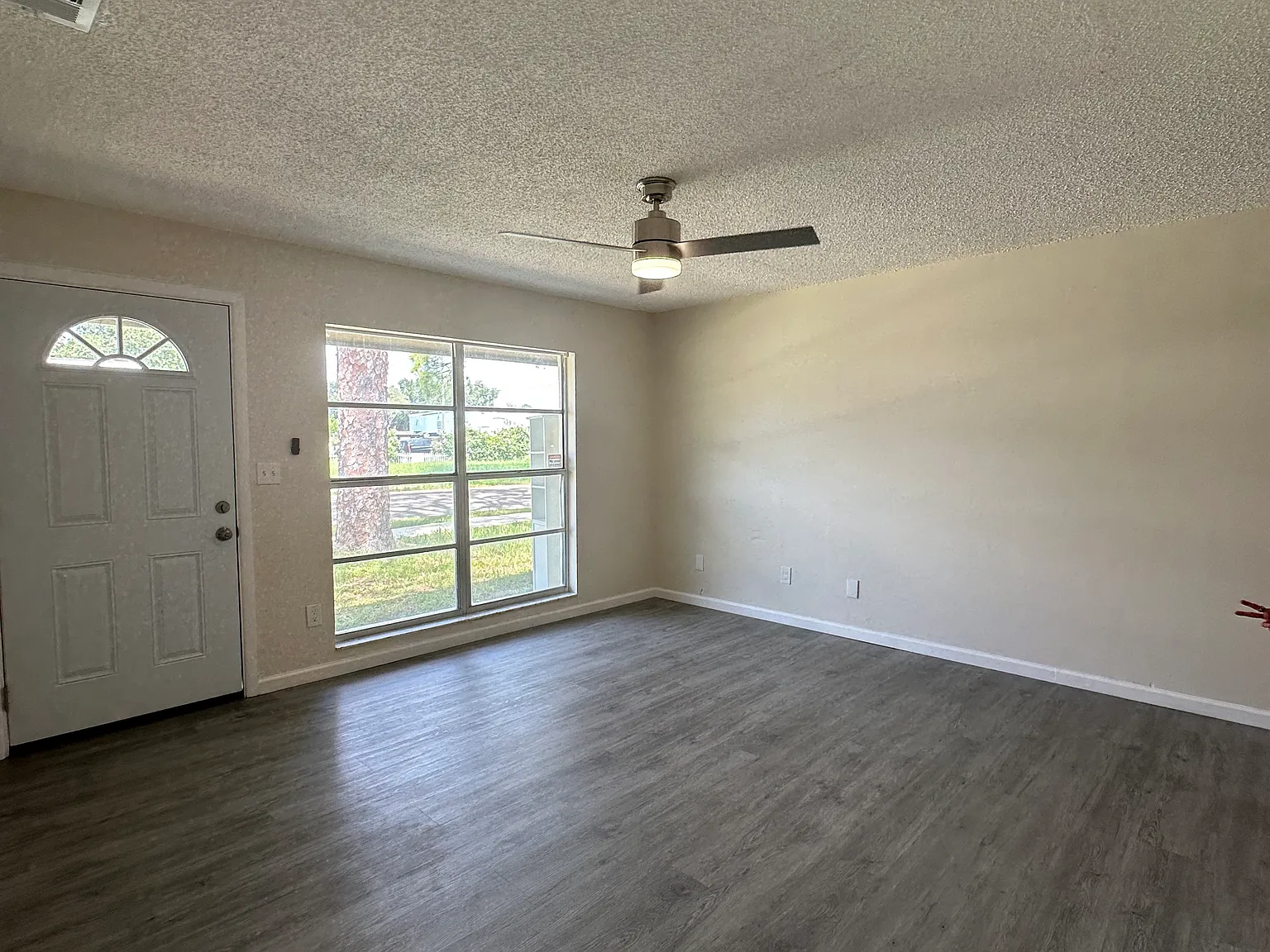 2 bed, 769 sqft, $1,800 — Photo 3