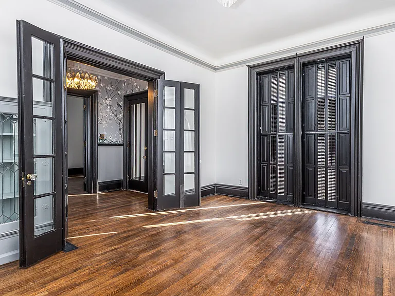 718 W Stephenson St #4COMMERCIAL — Photo 27
