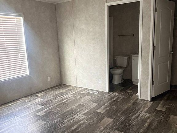 4th image of 134 American Ave