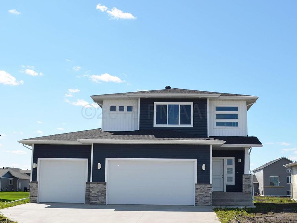 1st image of 2205 42nd St S