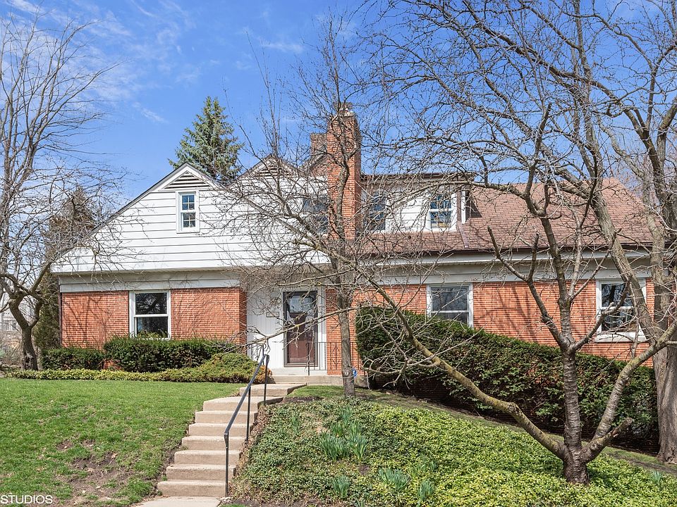 1st image of 328 Sheridan Rd