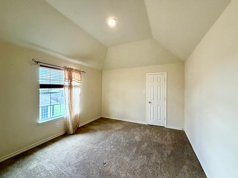 7204 Crane Dr — Photo 24
