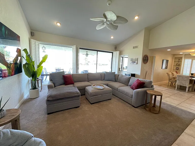 142 Avenida Las Palmas — Photo 5