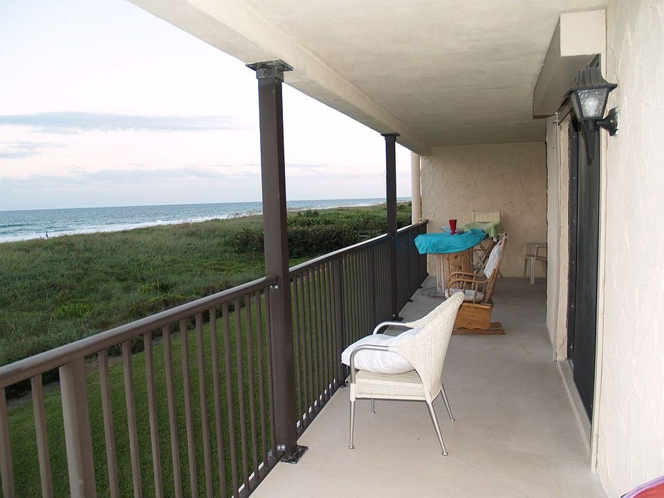 Direct Ocean Balcony View