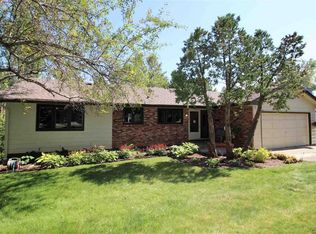 3812 E Superior St, Duluth, MN 55804