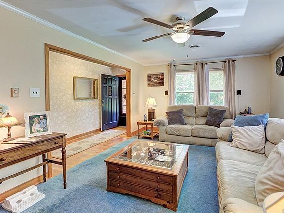 5th image of 3375 Black Creek Dr