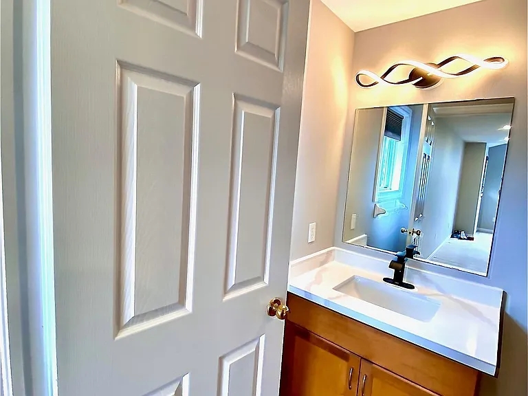 154 Severn Dr #UPPER — Photo 15
