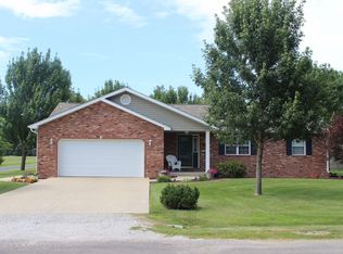 311 W 6th South St, Mount Olive, IL 62069