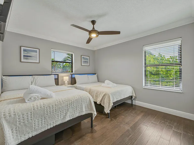 1127 Sea Pines Way — Photo 5