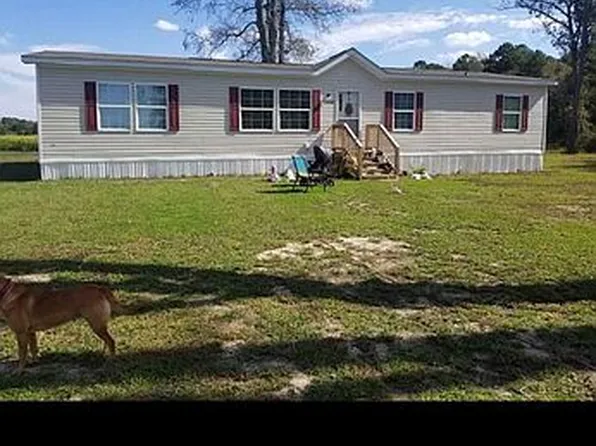 5558 Lloyd Rd, Lucama, NC 27851