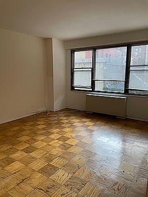 1st image of 120 E 90th St APT 3B